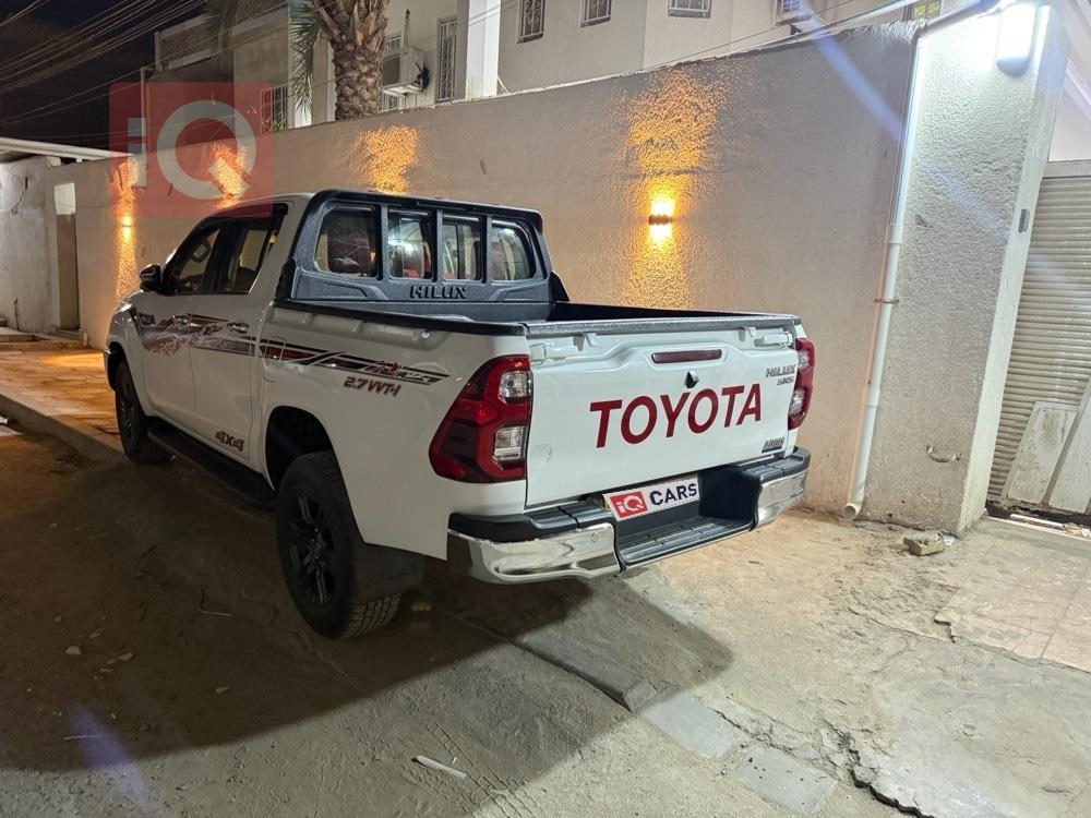 تويوتا هايلوكس